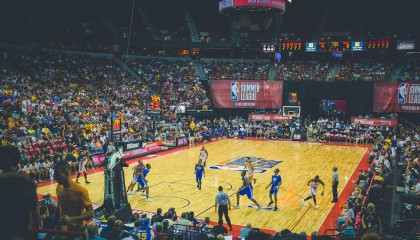 Jiuyou-野外探险之旅：穿越荒原沙丘的极限赛车争霸，沙地越野赛车