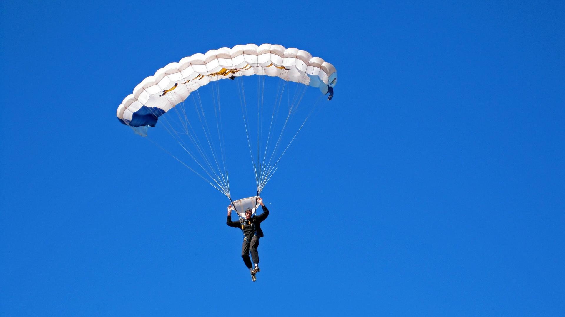 全国青少年“篮球+创新”科技革新大赛在深圳正式启动，推动行业发展